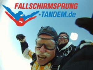 Fallschirmspringen Bilder vom Tandemsprung